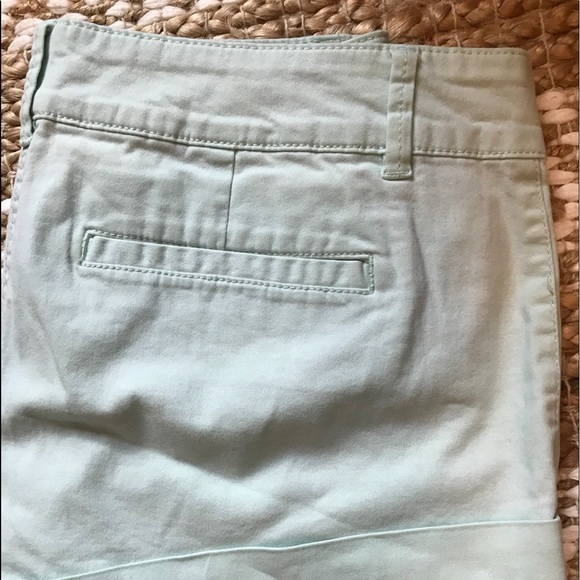 Express shorts size 6 - Picture 3 of 4